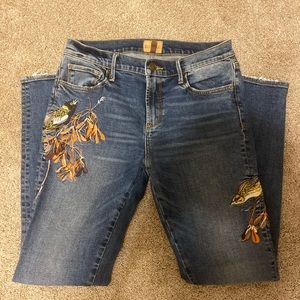 Women’s driftwood skinny jeans.